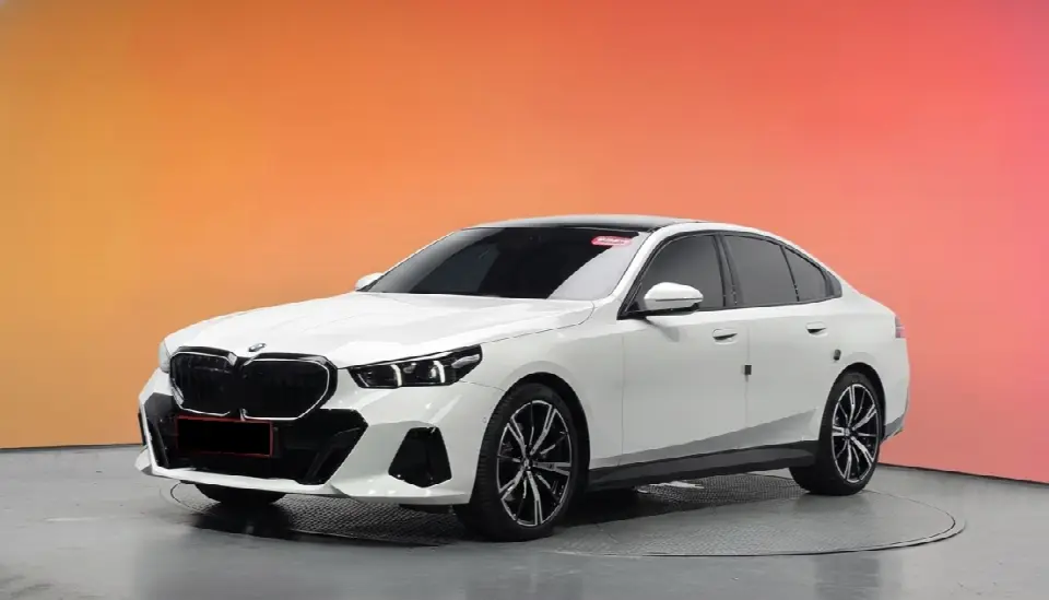 BMW 5 Series 2023, арт. KR-3479552 — фото 1