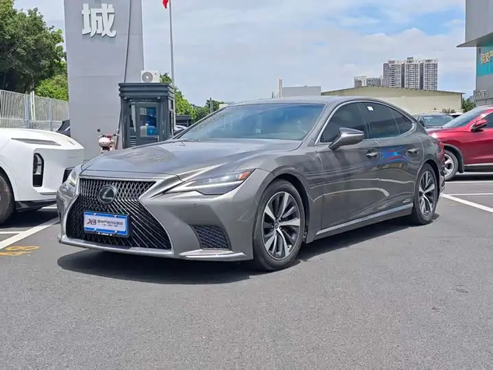 Lexus LS 2021, арт. CN-3491623 — фото 1