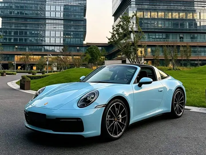 Porsche 911 2022, арт. CN-3493442 — фото 1