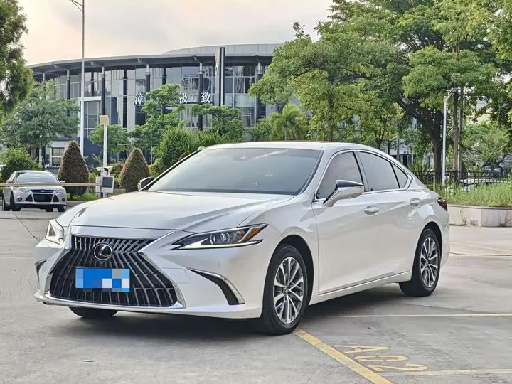 Lexus ES 2023, арт. CN-3493497 — фото 1
