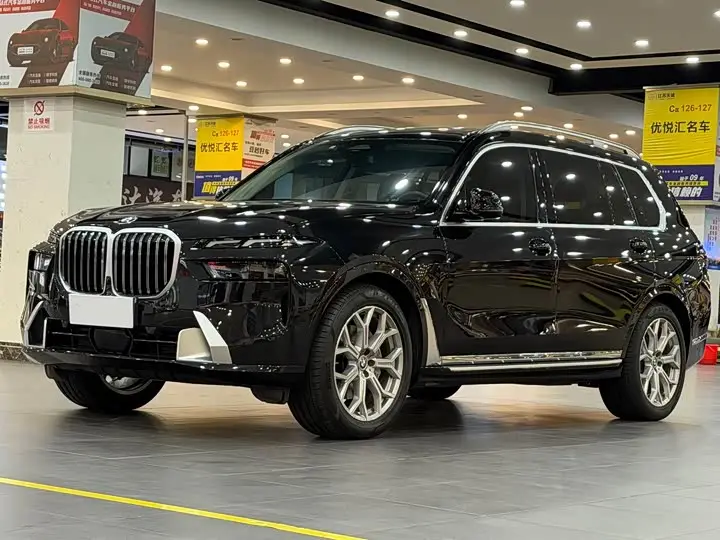 BMW X7 2023, арт. CN-3496218 — фото 1