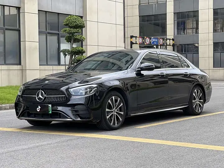 Mercedes-Benz E-Class Hybrid 2022, арт. CN-3497263 — фото 1