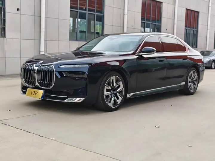 BMW 7 Series 2023, арт. CN-3497367 — фото 1
