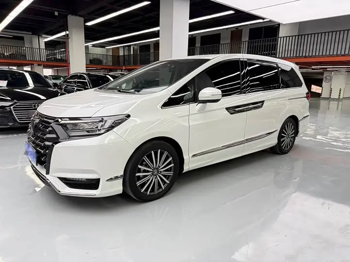 Honda Elysion 2022, арт. CN-3498571 — фото 1