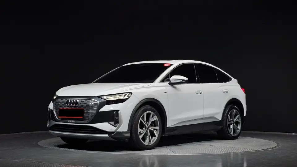 Audi Q4 e-tron 2022, арт. KR-3501735 — фото 1
