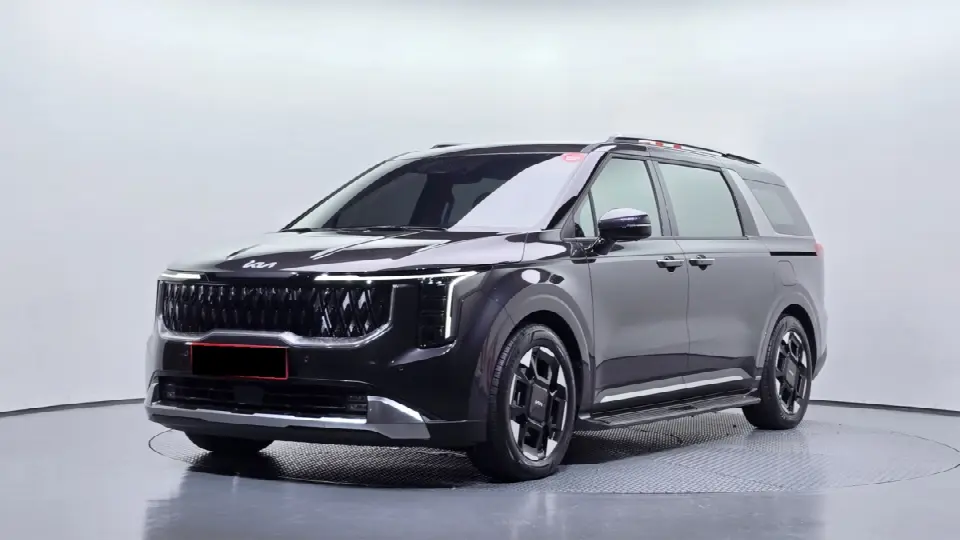 Kia Carnival 2023, арт. KR-3501786 — фото 1