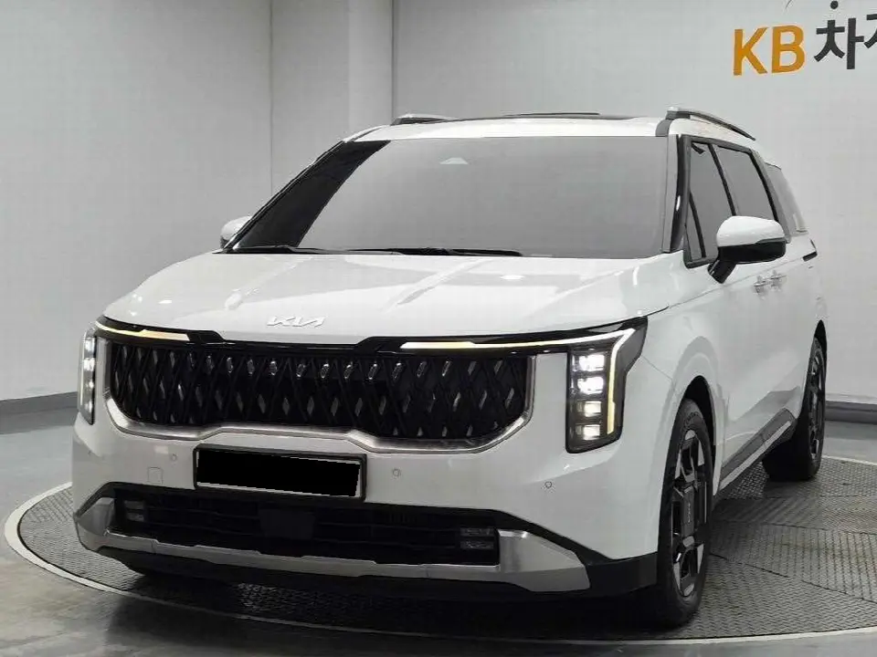 Kia Carnival 2023, арт. KR-3504597 — фото 1