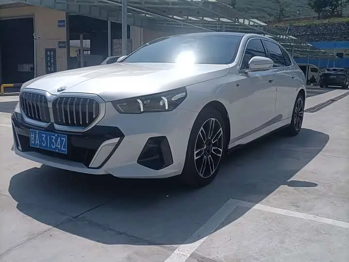 BMW 5 Series 2024, арт. CN-3511579 — фото 1