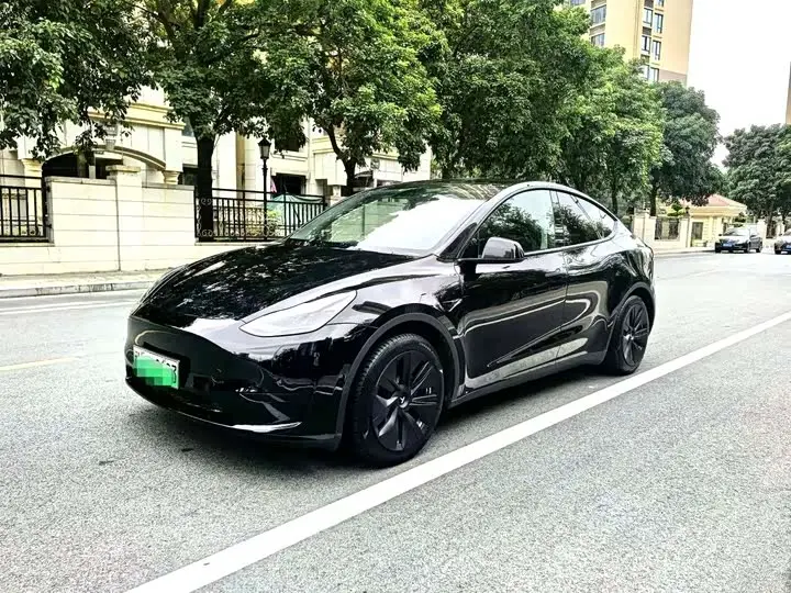 Tesla Model Y 2023, арт. CN-3513098 — фото 1