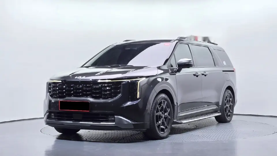 Kia Carnival 2023, арт. KR-3517433 — фото 1