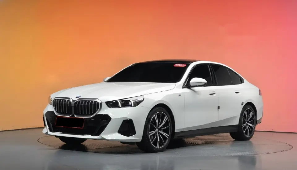BMW 5 Series 2023, арт. KR-3518340 — фото 1