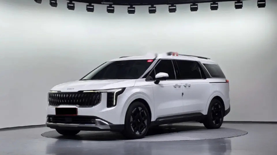 Kia Carnival 2023, арт. KR-3518709 — фото 1