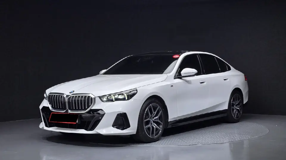 BMW 5 Series 2023, арт. KR-3518762 — фото 1