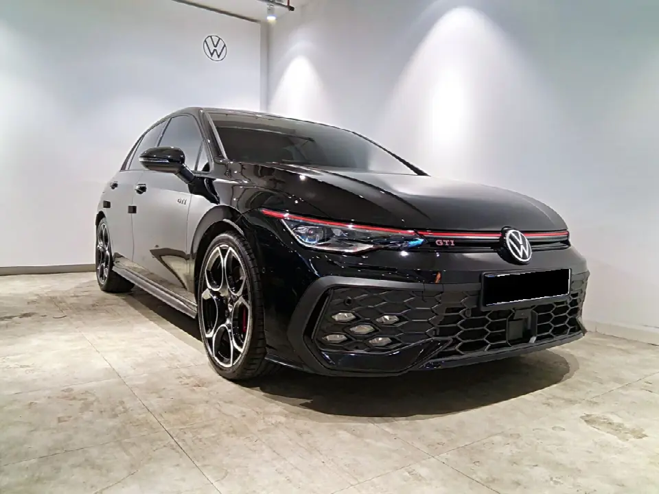 Volkswagen Golf 2022, арт. KR-3522909 — фото 1