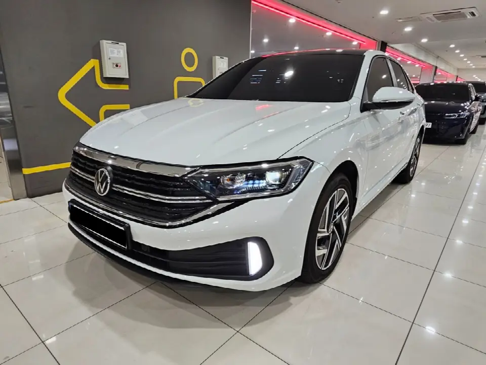 Volkswagen Jetta 2019, арт. KR-3523202 — фото 1