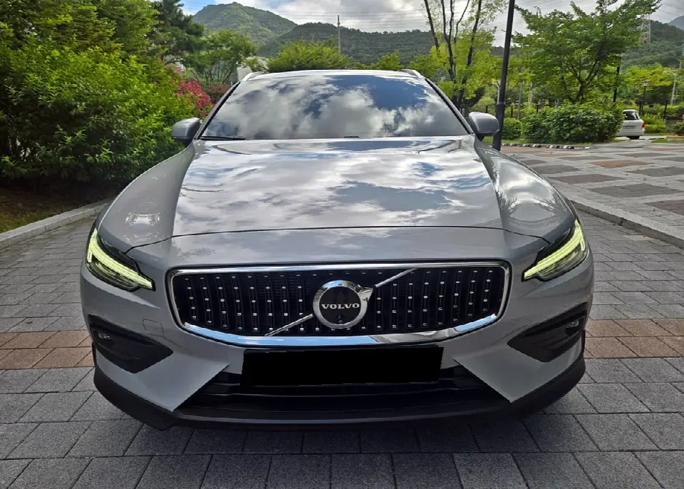 Volvo V60 2019, арт. KR-3546738 — фото 1