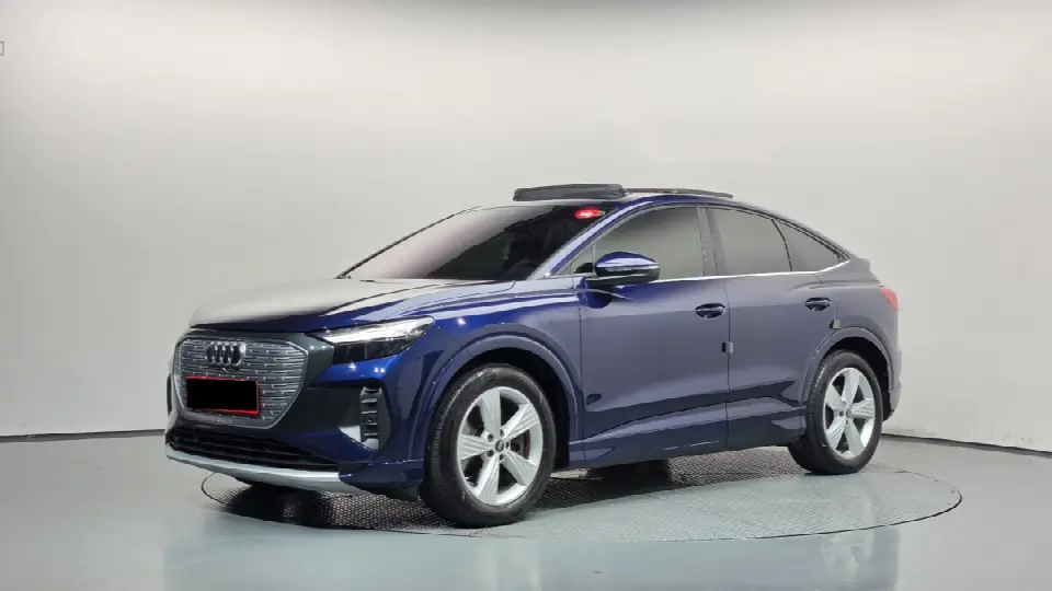 Audi Q4 e-tron 2022, арт. KR-3546788 — фото 1