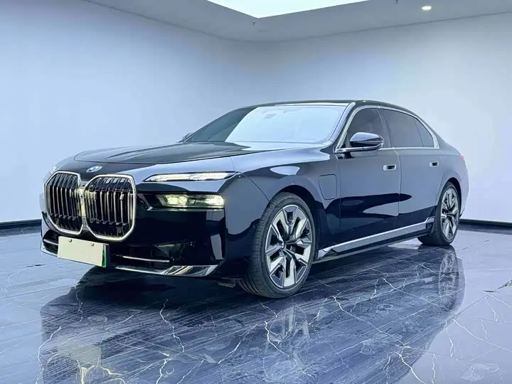 BMW i7 2023, арт. CN-3549994 — фото 1