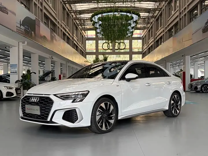 Audi A3 2023, арт. CN-3550836 — фото 1