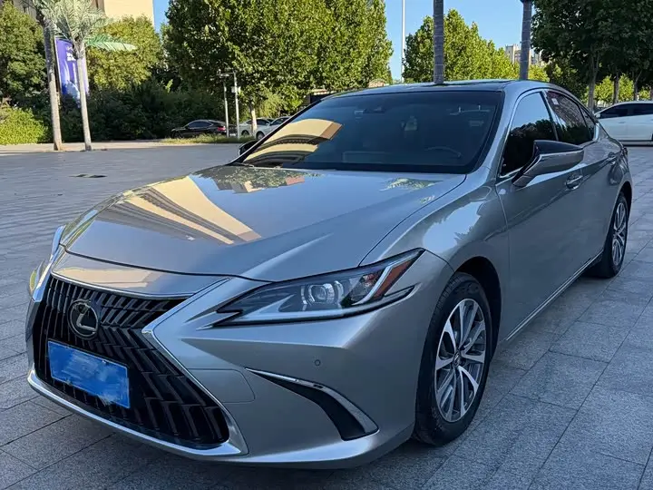 Lexus ES 2022, арт. CN-3550989 — фото 1