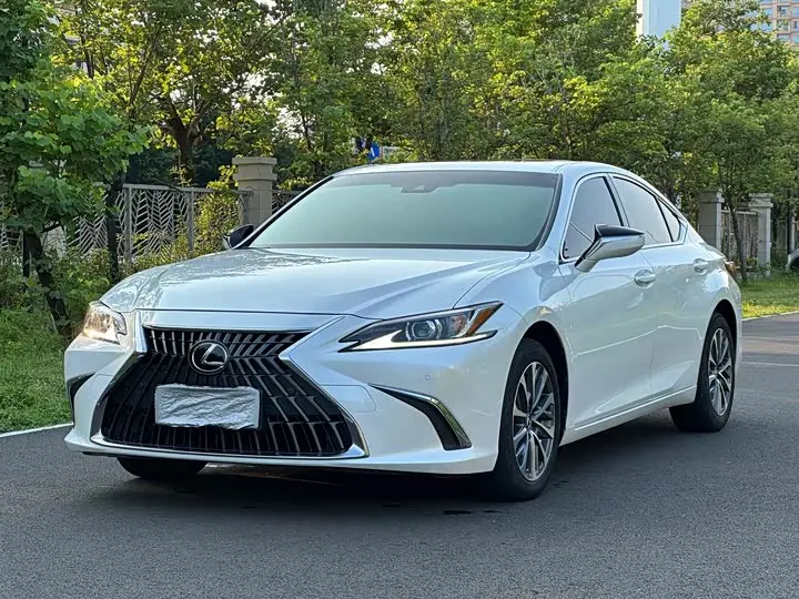Lexus ES 2023, арт. CN-3551440 — фото 1