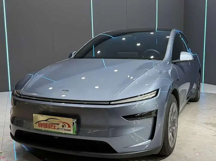 Tesla Model Y 2025, арт. CN-3553074 — фото 1