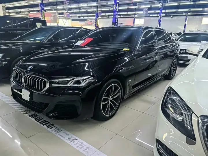 BMW 5 Series 2022, арт. CN-3553369 — фото 1