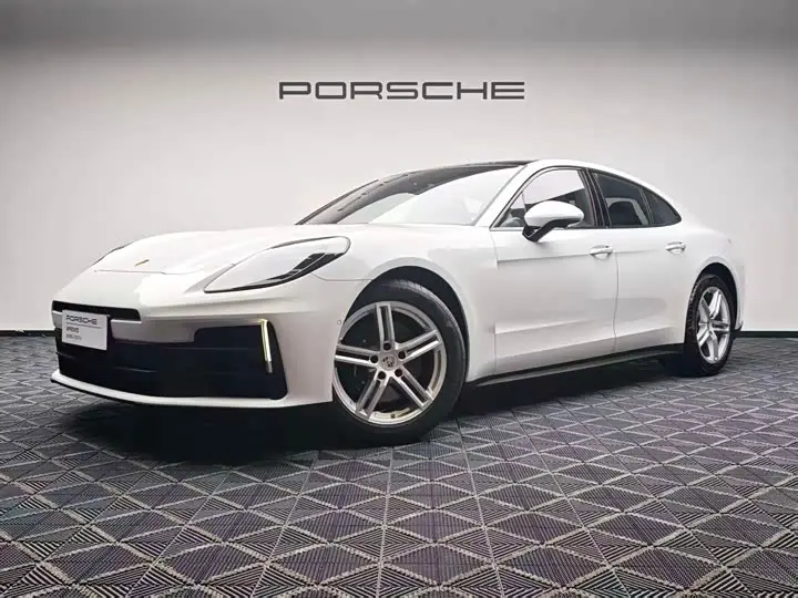 Porsche Panamera 2024, арт. CN-3553828 — фото 1