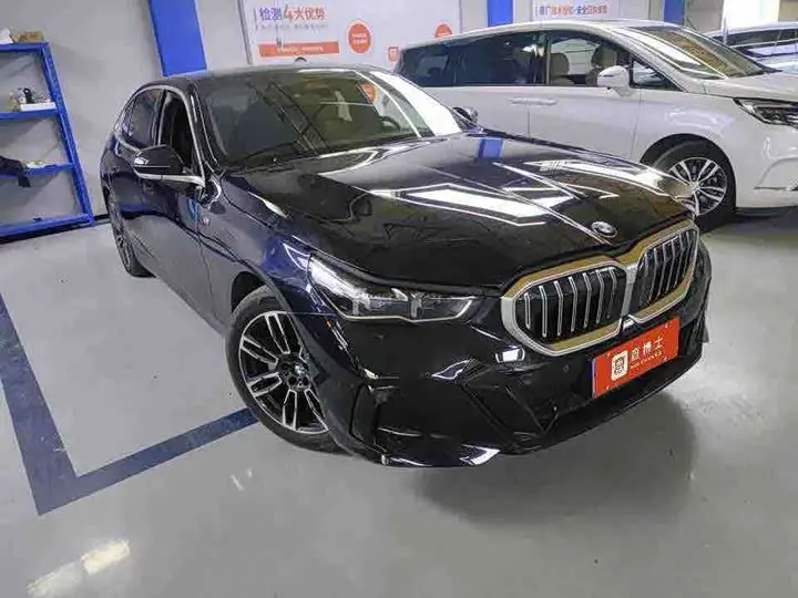 BMW 5 Series 2024, арт. CN-3553935 — фото 1