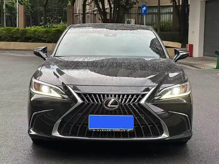 Lexus ES 2023, арт. CN-3554121 — фото 1