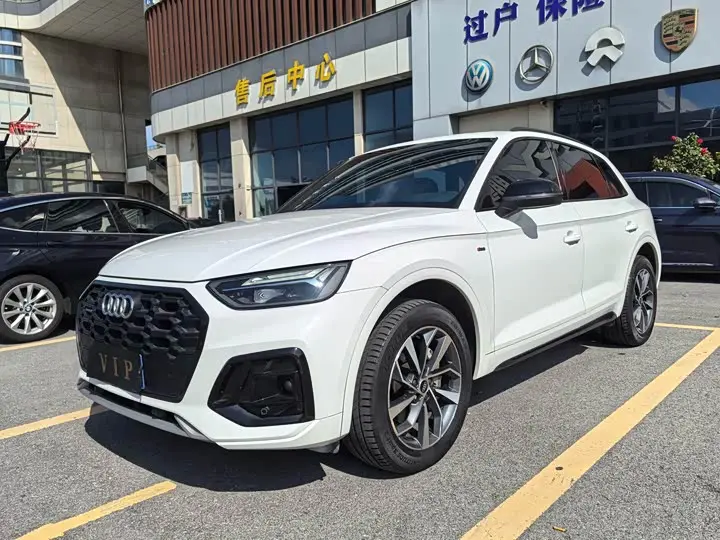 Audi Q5L 2023, арт. CN-3554428 — фото 1