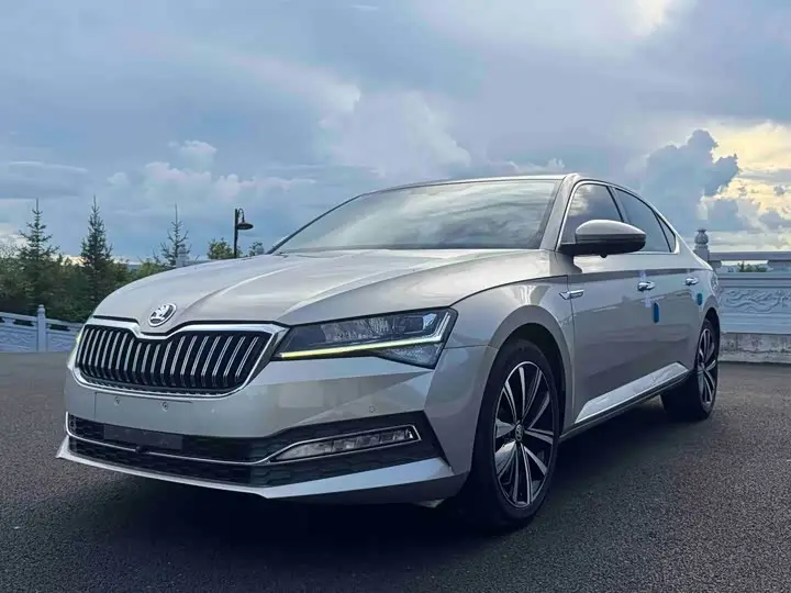 Skoda Superb 2022, арт. CN-3555237 — фото 1
