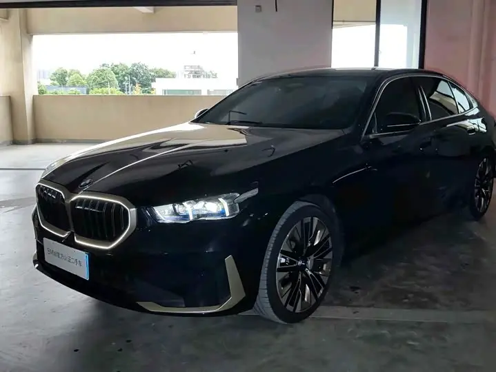 BMW 5 Series 2024, арт. CN-3556084 — фото 1