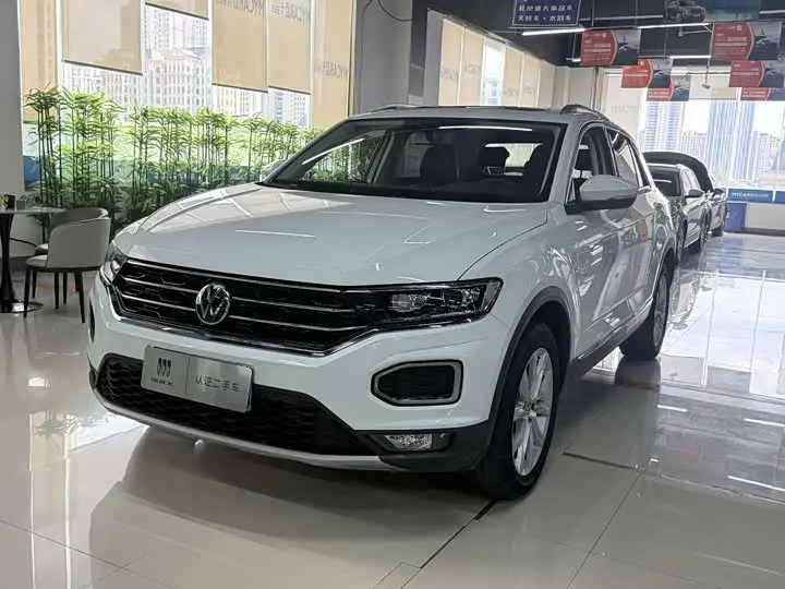 Volkswagen T-Roc 2022, арт. CN-3556739 — фото 1