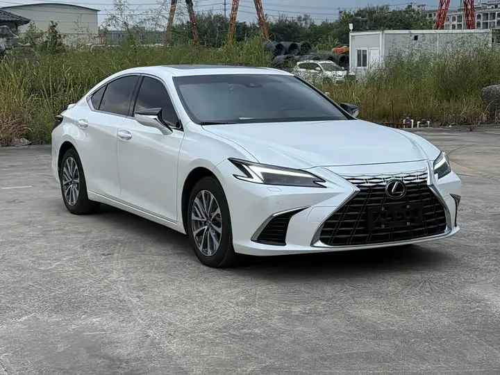 Lexus ES 2025, арт. CN-3556882 — фото 1