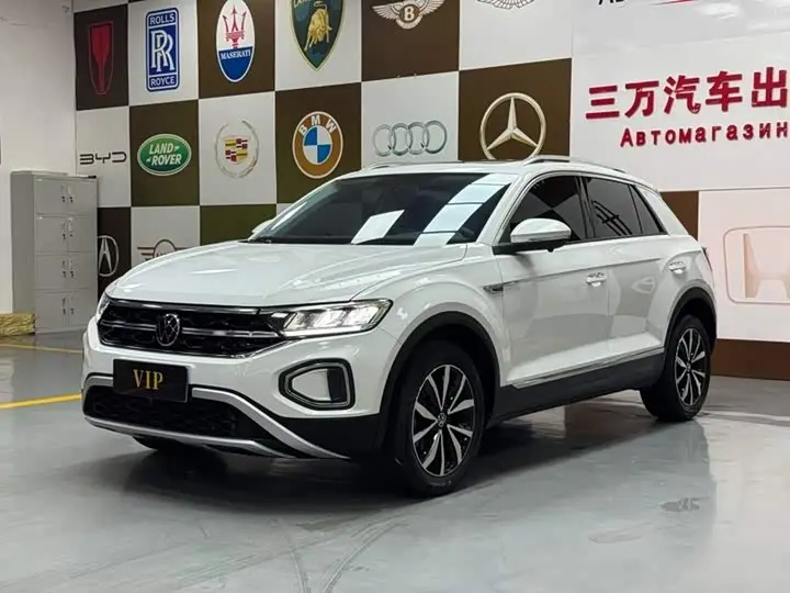 Volkswagen T-Roc 2023, арт. CN-3557036 — фото 1