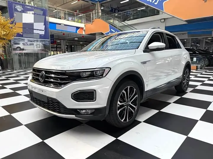 Volkswagen T-Roc 2022, арт. CN-3557739 — фото 1