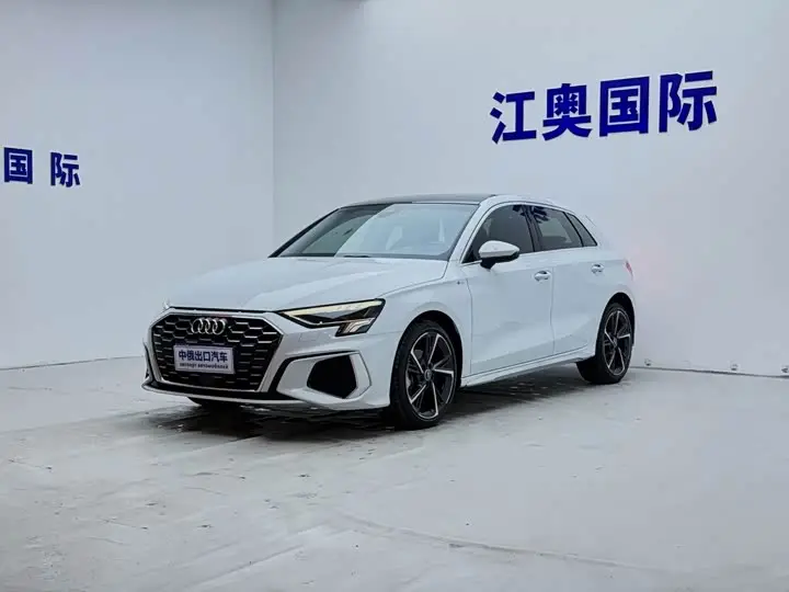Audi A3 2022, арт. CN-3557813 — фото 1