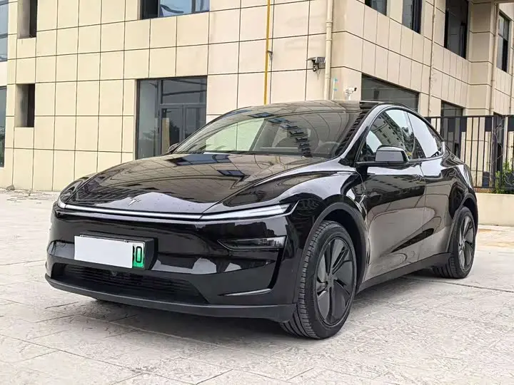 Tesla Model Y 2025, арт. CN-3557955 — фото 1