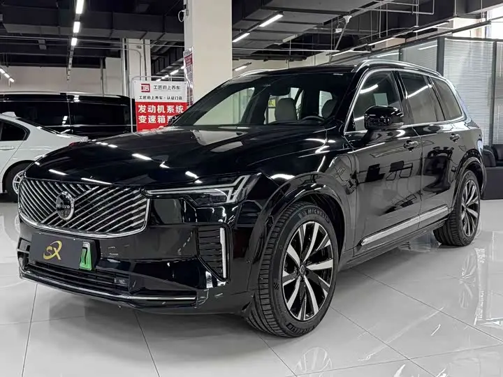 Volvo XC90 Hybrid 2025, арт. CN-3559518 — фото 1