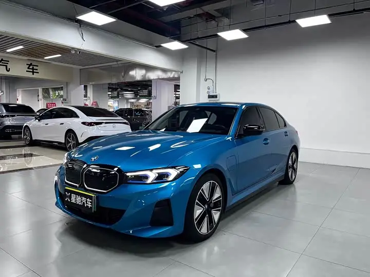 BMW i3 2023, арт. CN-3562191 — фото 1