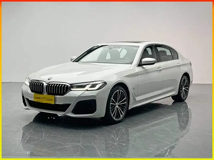 BMW 5 Series 2023, арт. CN-3563746 — фото 1