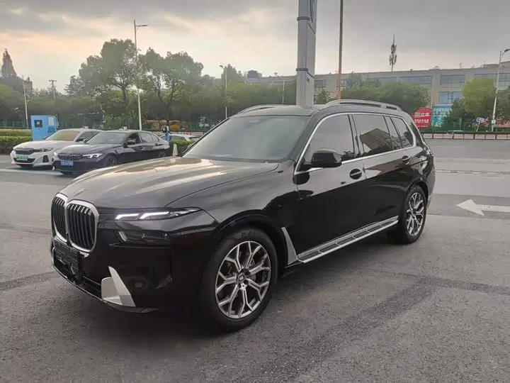 BMW X7 2023, арт. CN-3564473 — фото 1