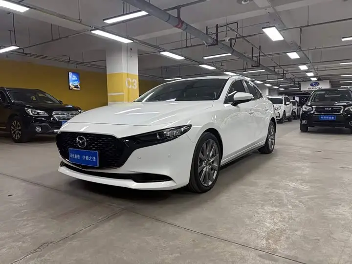 Mazda 3 (Axela) 2022, арт. CN-3564481 — фото 1