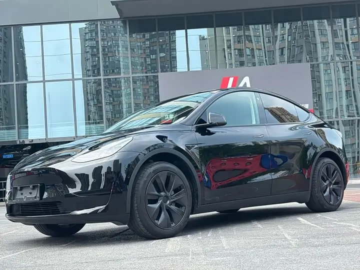 Tesla Model Y 2023, арт. CN-3564632 — фото 1