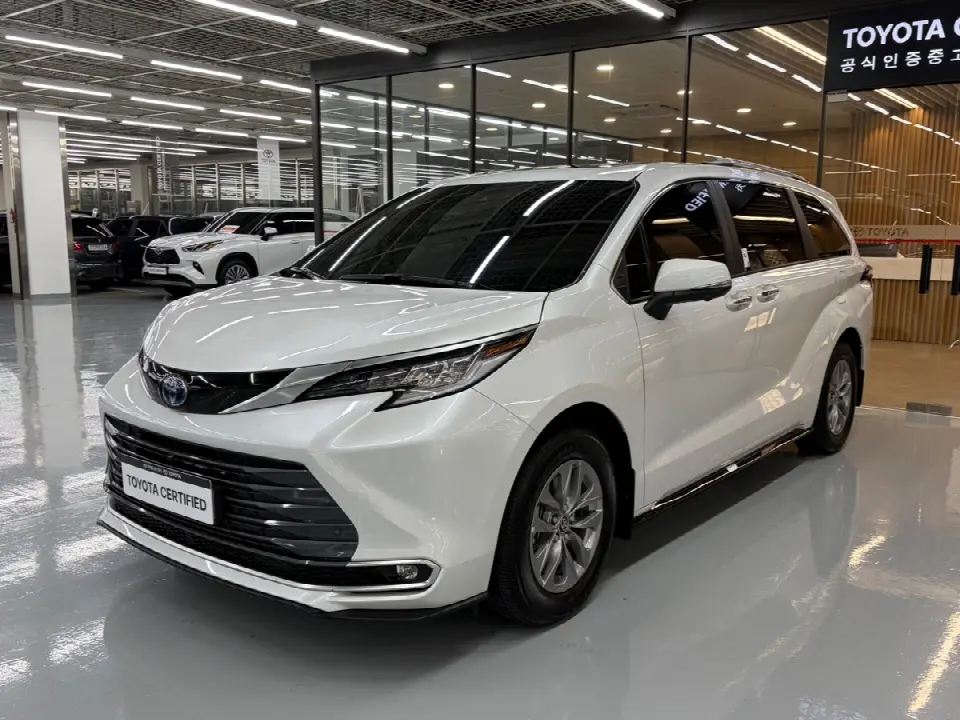 Toyota Sienna 2020, арт. KR-3568997 — фото 1
