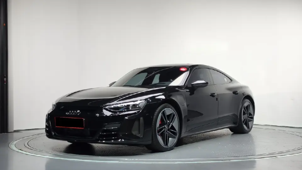 Audi RS e-tron GT 2021, арт. KR-3571673 — фото 1