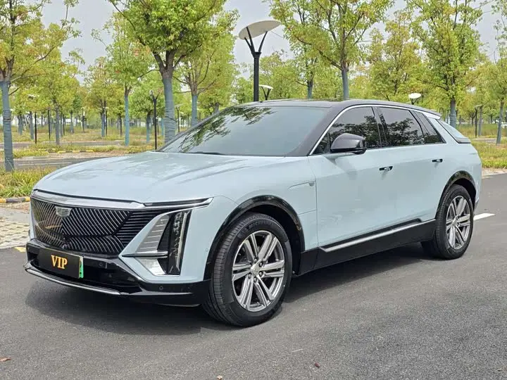 Cadillac Lyriq 2024, фото из объявления