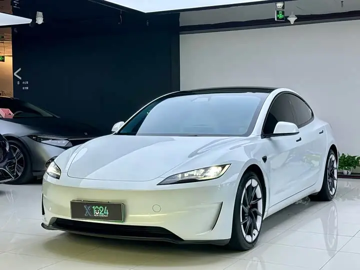 Tesla Model 3 2024, арт. CN-3581186 — фото 1