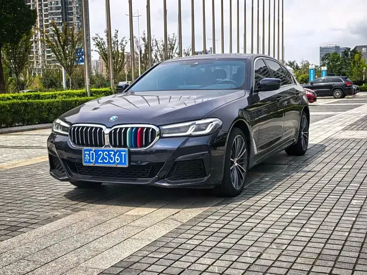 BMW 5 Series 2023, арт. CN-3582919 — фото 1